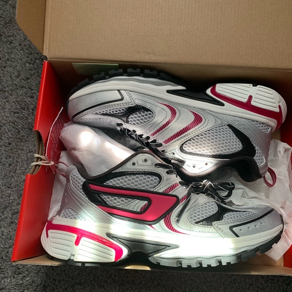 Diesel womens serendipity sneakers Like new - Picture 1 of 11